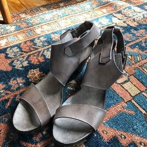 NWT. MOMA. Hand-made Italian leather sandals.